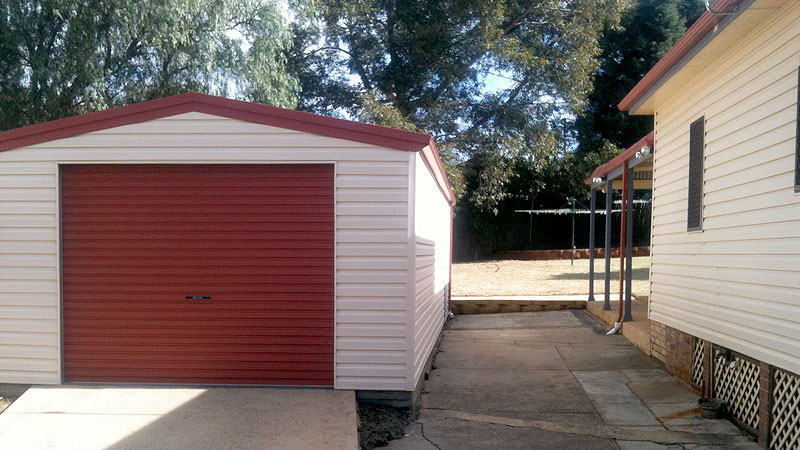 The same garage after cleanup.